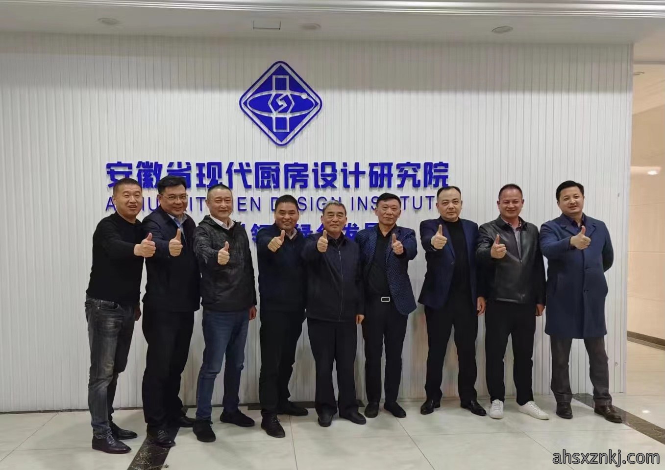 全国工商联厨具业商会轮值会长张家顺等一行来访交流